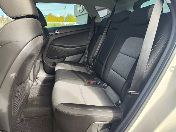 Hyundai Tucson 1.6 CRDI/85kW Smart - foto 10