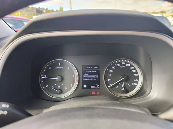 Hyundai Tucson 1.6 CRDI/85kW Smart - foto 13