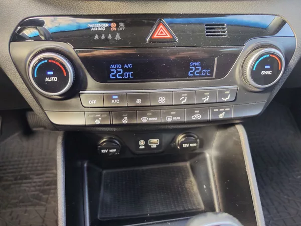 Hyundai Tucson 1.6 CRDI/85kW Smart - foto 18