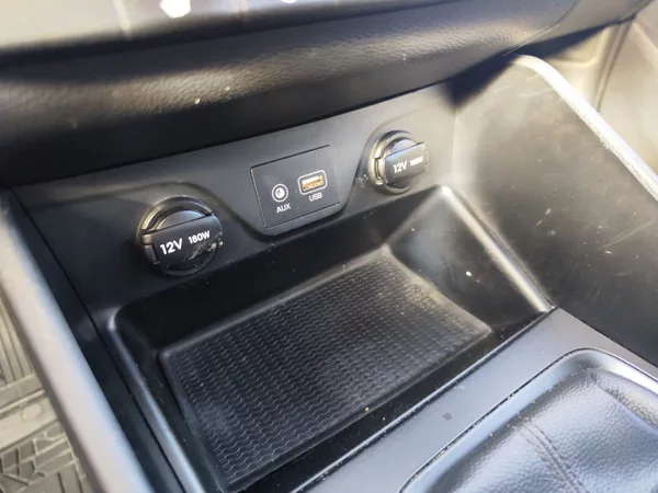 Hyundai Tucson 1.6 CRDI/85kW Smart - foto 19