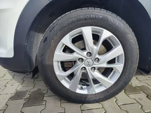Hyundai Tucson 1.6 CRDI/85kW Smart - foto 28