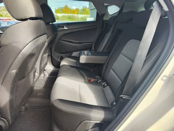 Hyundai Tucson 1.6 CRDI/85kW Smart - foto 9