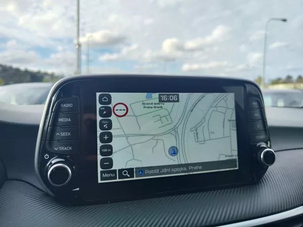Hyundai Tucson 1.6 CRDI/85kW Traveller - foto 16