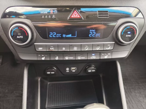 Hyundai Tucson 1.6 CRDI/85kW Traveller - foto 19