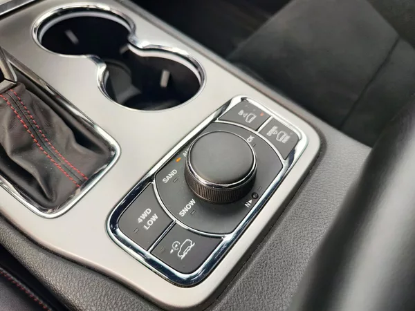 Jeep Grand Cherokee 5.7 HEMI/268kW V8 Trailhawk AT - foto 26