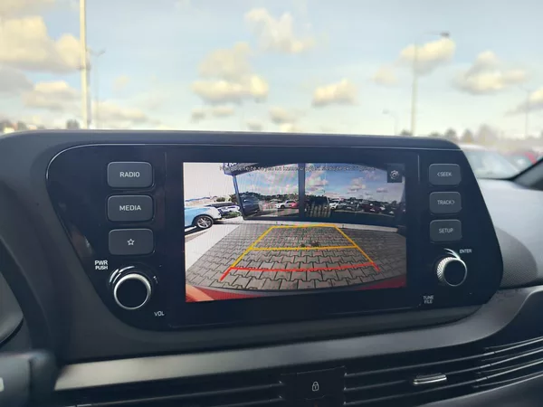 Hyundai Bayon 1.0 T-GDI/74kW Play Climate - foto 15