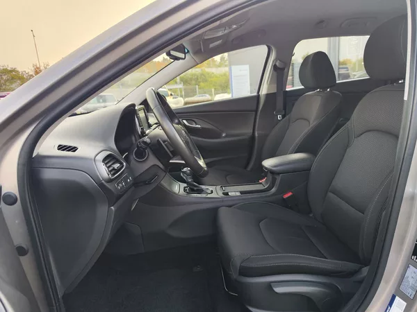 Hyundai i30 1.4 T-GDI/103kW Style DCT - foto 13
