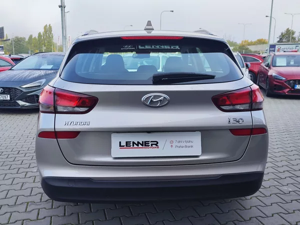 Hyundai i30 1.4 T-GDI/103kW Style DCT - foto 6