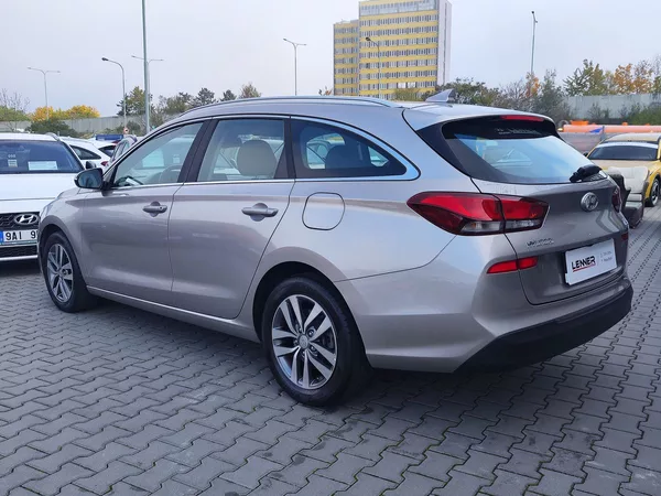 Hyundai i30 1.4 T-GDI/103kW Style DCT - foto 7