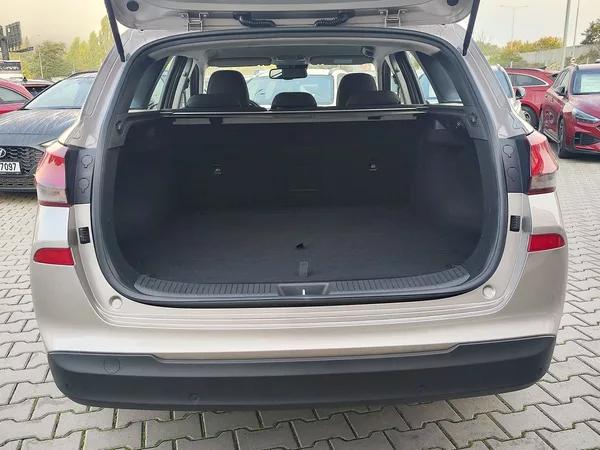 Hyundai i30 1.4 T-GDI/103kW Style DCT - foto 9