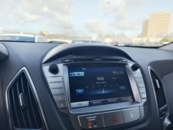 Hyundai ix35 2.0 GDI/122kW Style Navi - foto 17