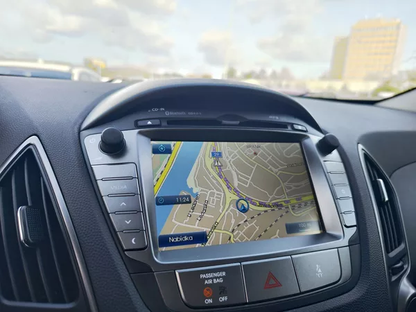 Hyundai ix35 2.0 GDI/122kW Style Navi - foto 18
