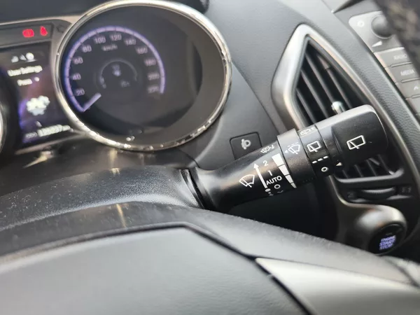 Hyundai ix35 2.0 GDI/122kW Style Navi - foto 28
