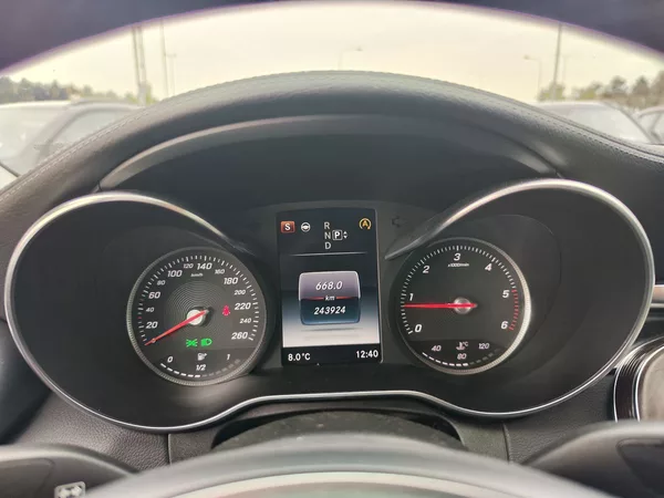 Mercedes-Benz Třídy C 250d/150kW 4MATIC AT - foto 17