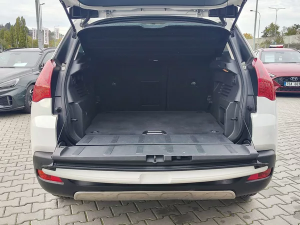 Peugeot 3008 2.0 HDI/110kW Premium - foto 10