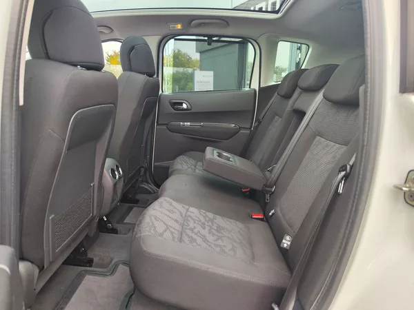 Peugeot 3008 2.0 HDI/110kW Premium - foto 12