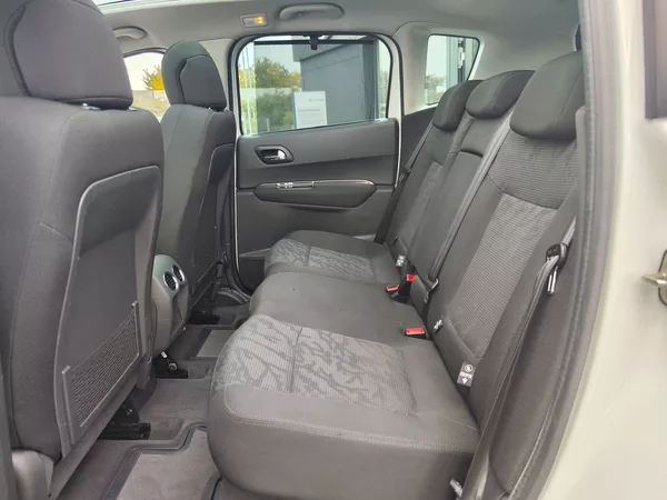 Peugeot 3008 2.0 HDI/110kW Premium - foto 13
