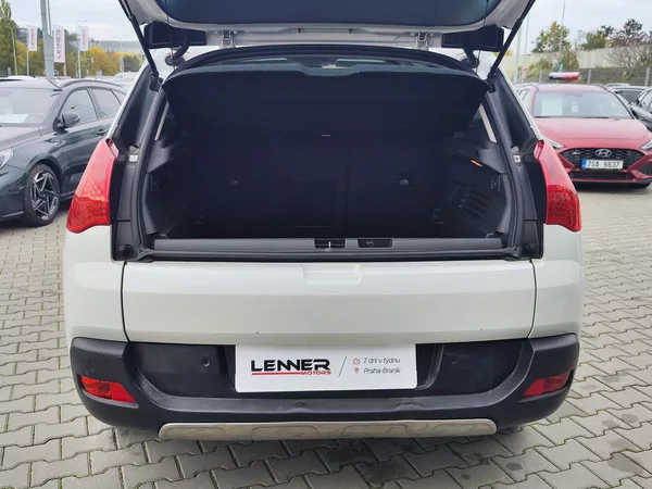 Peugeot 3008 2.0 HDI/110kW Premium - foto 9