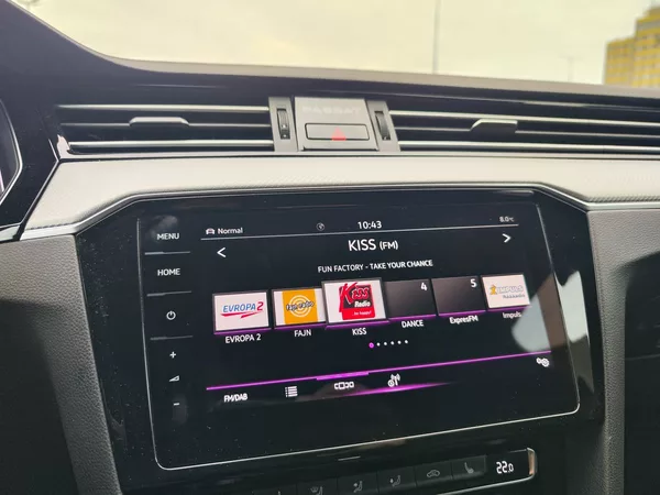 Volkswagen Passat 2.0 TDI/140kW R-Line DSG - foto 18