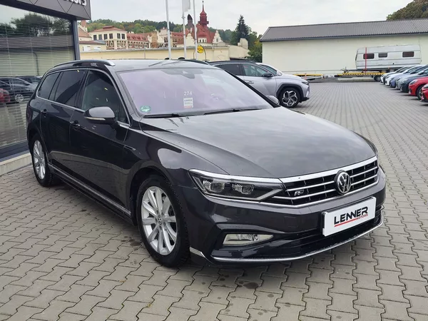 Volkswagen Passat 2.0 TDI/140kW R-Line DSG - foto 3