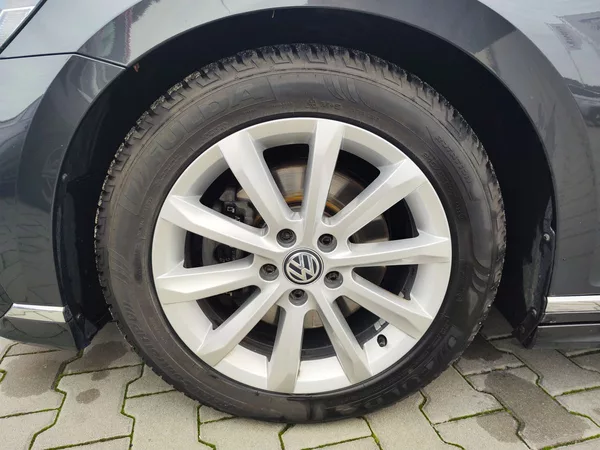 Volkswagen Passat 2.0 TDI/140kW R-Line DSG - foto 35