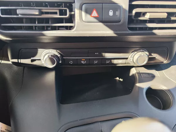 Citroën Berlingo 1.5 BlueHDI/75kW Live Pack - foto 17