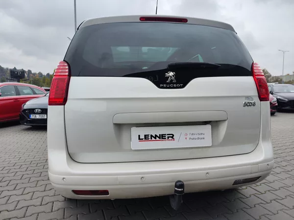 Peugeot 5008 2.0 HDI/110kW Allure - foto 10