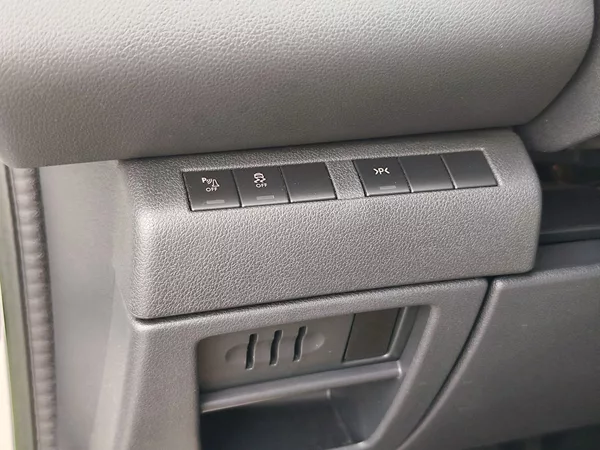 Peugeot 5008 2.0 HDI/110kW Allure - foto 30