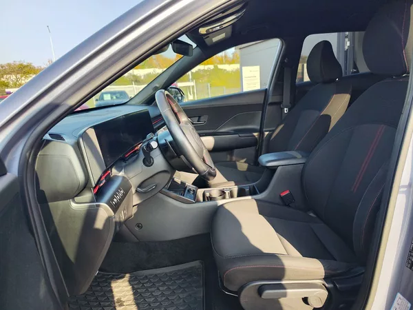 Hyundai Kona 1.6 T-GDI/145kW N-Line DCT - foto 15