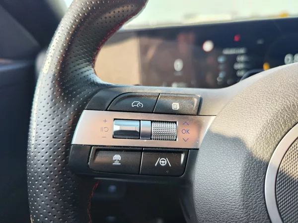 Hyundai Kona 1.6 T-GDI/145kW N-Line DCT - foto 24