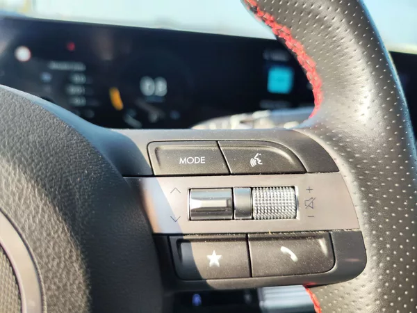 Hyundai Kona 1.6 T-GDI/145kW N-Line DCT - foto 25