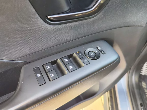 Hyundai Kona 1.6 T-GDI/145kW N-Line DCT - foto 29