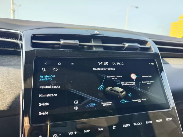 Hyundai Tucson 1.6 T-GDI/110kW Smart Navi - foto 16