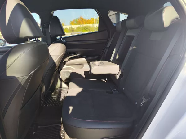 Hyundai Tucson 1.6 T-GDI/212kW N-Line PHEV AT - foto 12