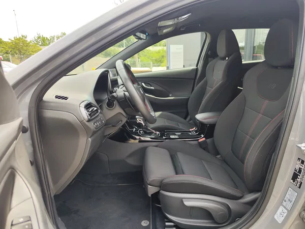 Hyundai i30 1.5 T-GDi/103kW N-Line DCT - foto 15