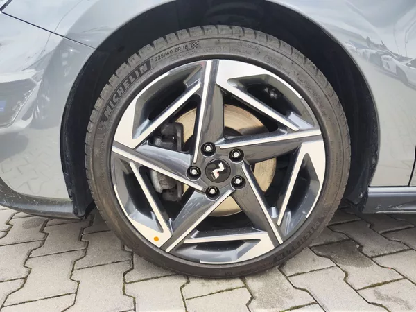 Hyundai i30 1.5 T-GDi/103kW N-Line DCT - foto 31