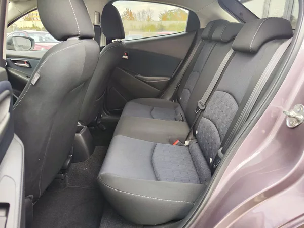 Mazda 2 1.5 Skyactiv/55kW - foto 10