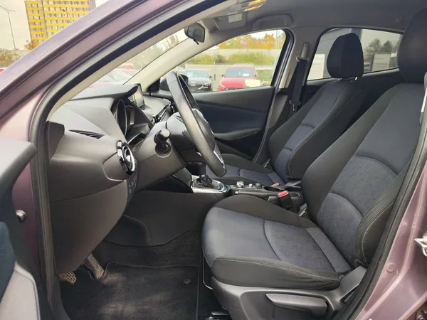 Mazda 2 1.5 Skyactiv/55kW - foto 12
