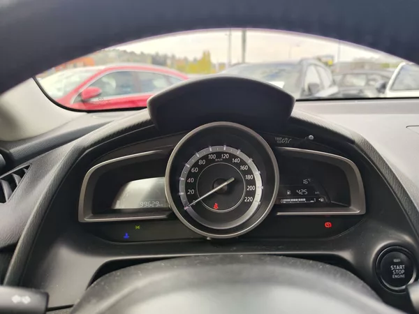 Mazda 2 1.5 Skyactiv/55kW - foto 13