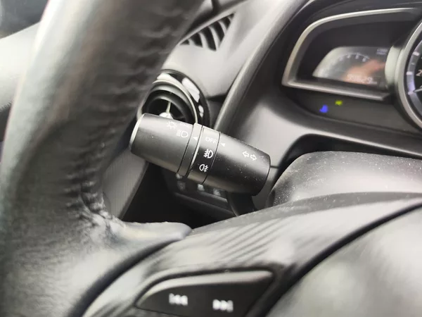 Mazda 2 1.5 Skyactiv/55kW - foto 21