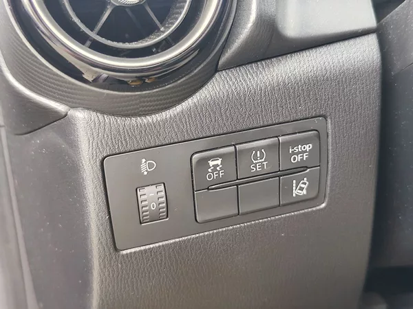 Mazda 2 1.5 Skyactiv/55kW - foto 23