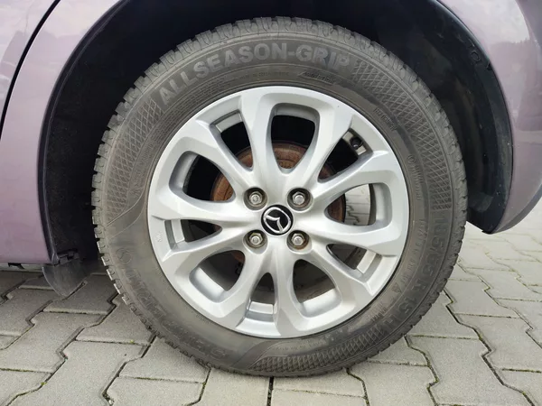 Mazda 2 1.5 Skyactiv/55kW - foto 25
