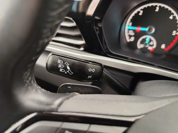 Ford Tourneo Connect 2.0 EcoBlue/90kW Active AT - foto 29