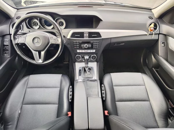 Mercedes-Benz Třídy C 250d/150kW 4Matic AT - foto 12