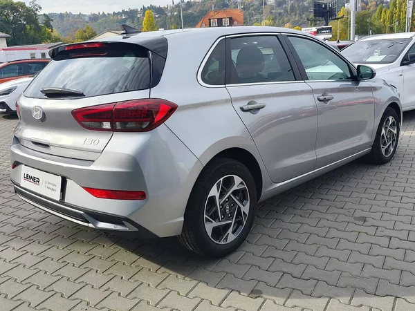 Hyundai i30 1.5 T-GDI/103kW Style DCT - foto 5