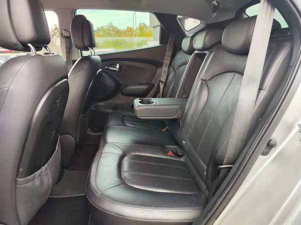 Hyundai ix35 2.0 CRDI/100kW Style - foto 12