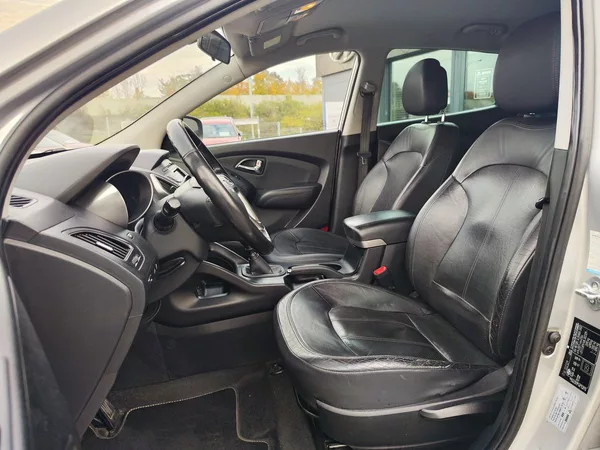Hyundai ix35 2.0 CRDI/100kW Style - foto 15