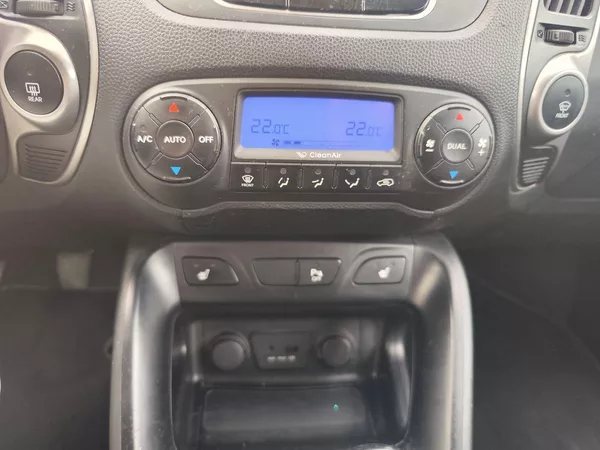 Hyundai ix35 2.0 CRDI/100kW Style - foto 18