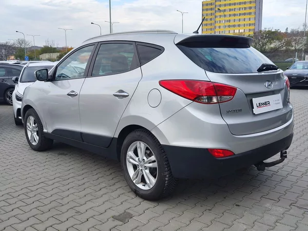 Hyundai ix35 2.0 CRDI/100kW Style - foto 7