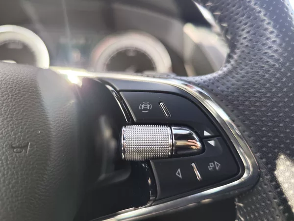 Škoda Superb 2.0 TDi/147kW Sportline DSG - foto 28